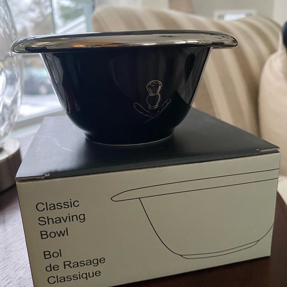 Yaqi Shaving Brush and Bowl - Picture 4 of 5